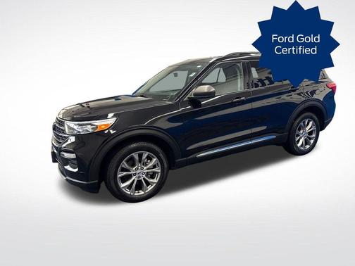 Black Metallic 2022 Ford Explorer XLT