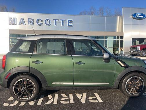 2016 MINI Countryman Cooper S