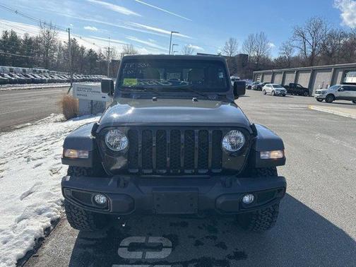 2021 Jeep Gladiator Sport