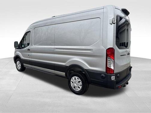 2026 Ford Transit-350 148 WB Medium Roof Cargo