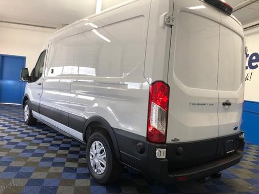 2025 Ford Transit-250 148 WB Medium Roof Cargo