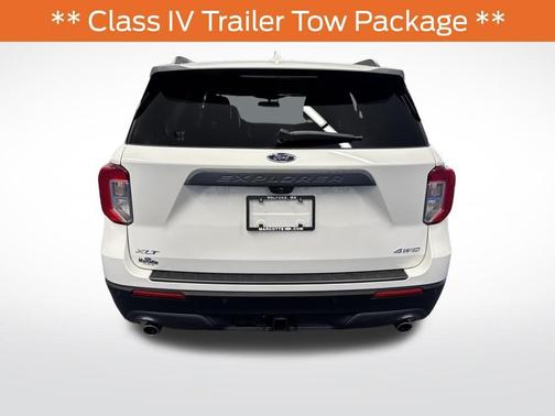 Star White 2023 Ford Explorer XLT