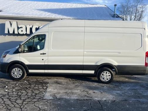 2023 Ford E-Transit Base