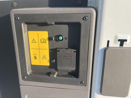 2023 Ford E-Transit Base