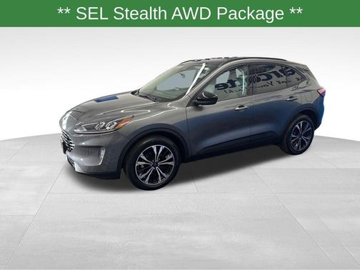 Gray Metallic 2022 Ford Escape SEL
