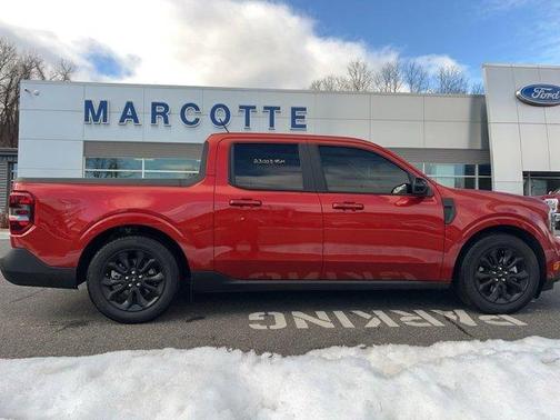 2024 Ford Maverick Lariat