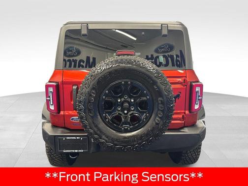 Hot Pepper Red Metallic Tinted Clearcoat 2023 Ford Bronco Wildtrak