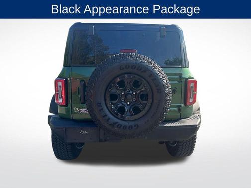 Green Metallic 2025 Ford Bronco Badlands
