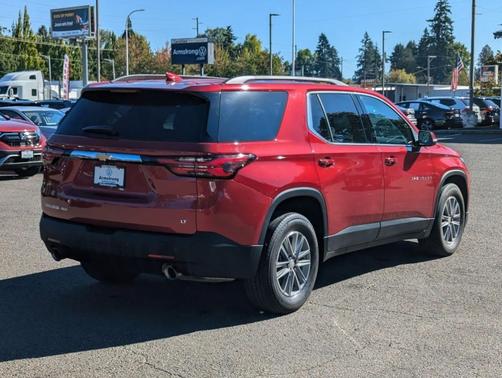 2022 Chevrolet Traverse LT Cloth