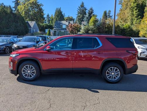 2022 Chevrolet Traverse LT Cloth