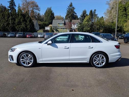 2023 Audi A4 45 S line Premium Plus