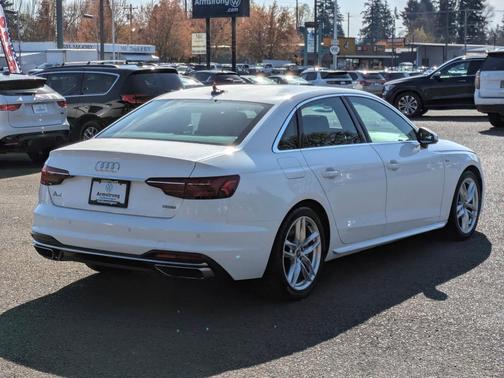 2023 Audi A4 45 S line Premium Plus