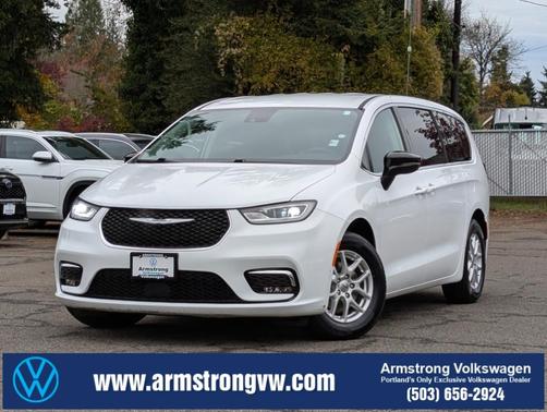 2024 Chrysler Pacifica Touring-L