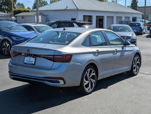 2025 Volkswagen Jetta 1.5T SEL