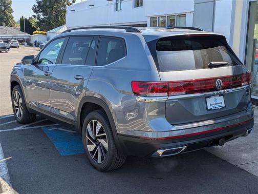 2025 Volkswagen Atlas 2.0T SE