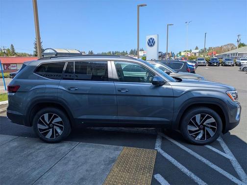 2025 Volkswagen Atlas 2.0T SE