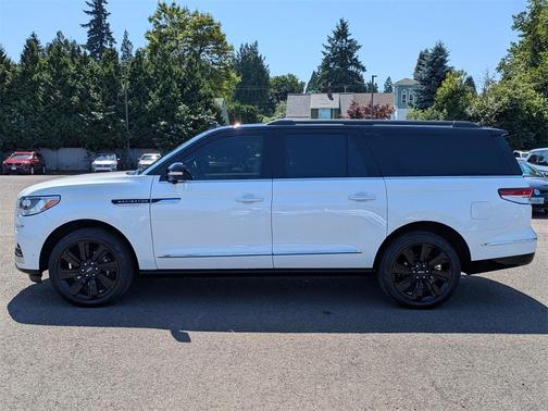 2023 Lincoln Navigator L Black Label