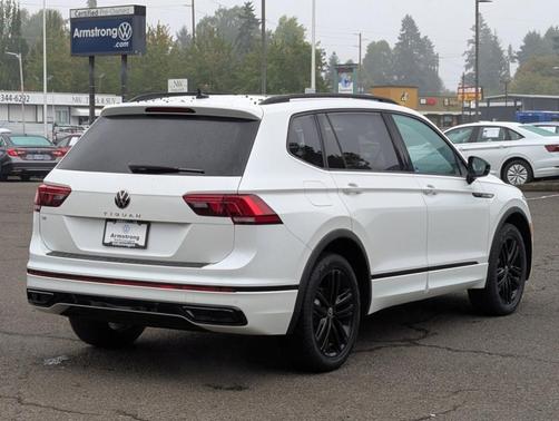 2022 Volkswagen Tiguan 2.0T SE R-Line Black