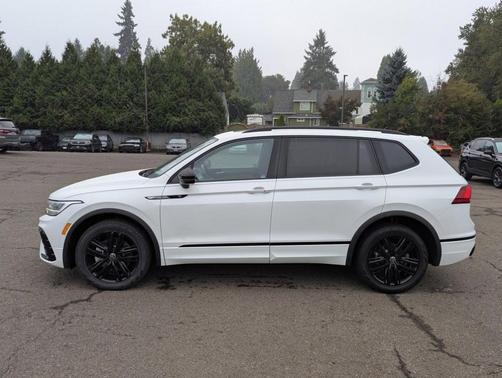 2022 Volkswagen Tiguan 2.0T SE R-Line Black