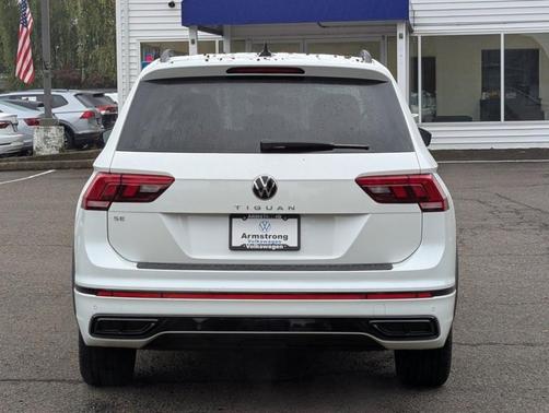 2022 Volkswagen Tiguan 2.0T SE R-Line Black