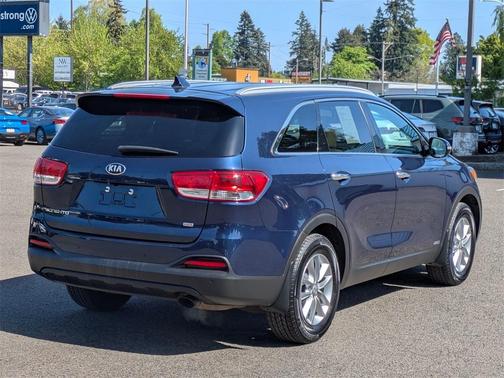 2017 Kia Sorento LX
