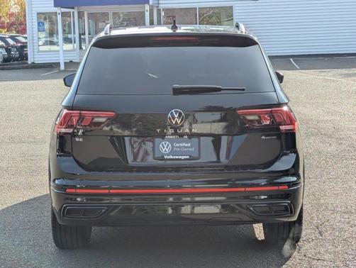 2024 Volkswagen Tiguan 2.0T SE R-Line Black