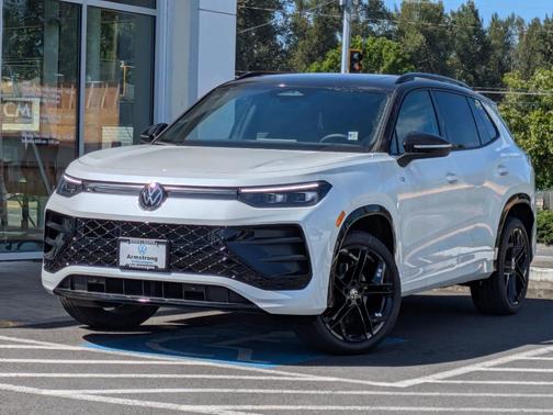 2025 Volkswagen Tiguan 2.0T SE R-Line Black