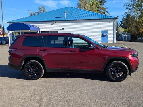 2023 Jeep Grand Cherokee L Laredo