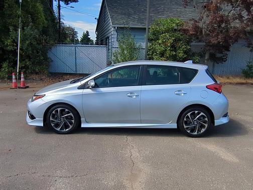 2017 Toyota Corolla iM Base
