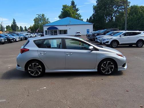 2017 Toyota Corolla iM Base