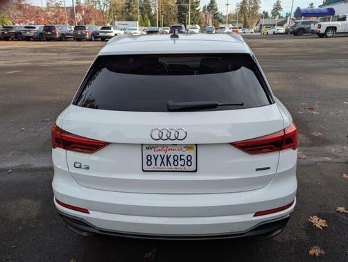 2022 Audi Q3 45 S line Premium