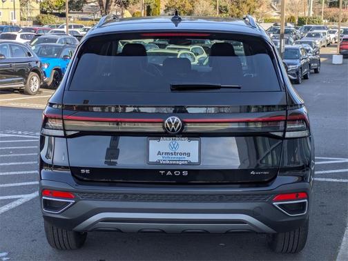 2025 Volkswagen Taos 1.5T SE