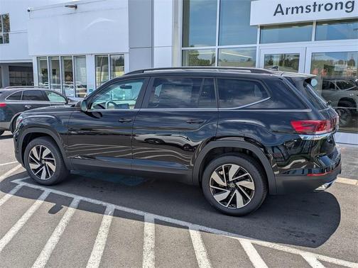 2025 Volkswagen Atlas 2.0T SE