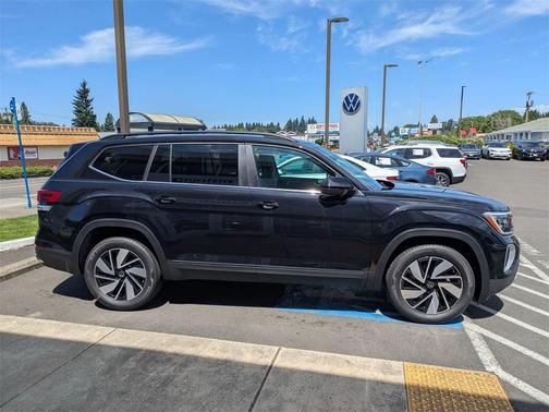 2025 Volkswagen Atlas 2.0T SE