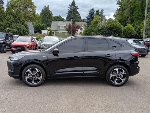 2023 Ford Escape ST-Line Select