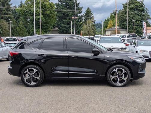 2023 Ford Escape ST-Line Select