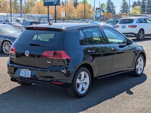 2017 Volkswagen Golf TSI Wolfsburg Edition 4-Door