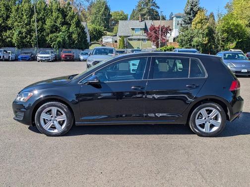 2017 Volkswagen Golf TSI Wolfsburg Edition 4-Door