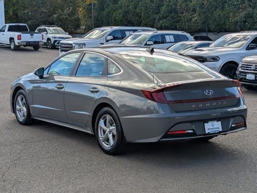 2023 Hyundai SONATA SE