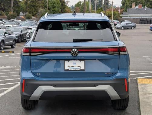 2025 Volkswagen Tiguan 2.0T SE