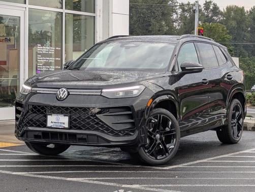 2025 Volkswagen Tiguan 2.0T SE R-Line Black