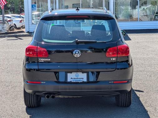 2017 Volkswagen Tiguan Limited 2.0T