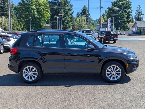 2017 Volkswagen Tiguan Limited 2.0T