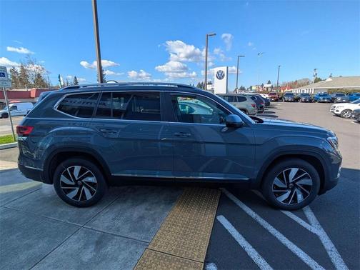 2025 Volkswagen Atlas 2.0T SEL