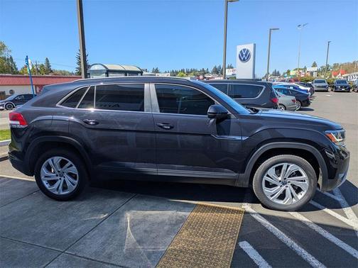 2020 Volkswagen Atlas Cross Sport 3.6L V6 SE w/Technology