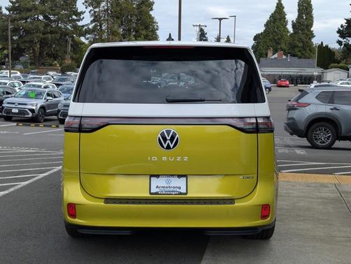 2025 Volkswagen ID. Buzz Pro S Plus