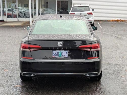 2021 Volkswagen Passat 2.0T SE