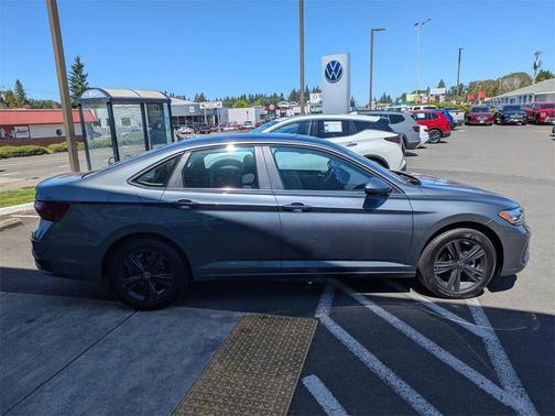 2024 Volkswagen Jetta 1.5T SE