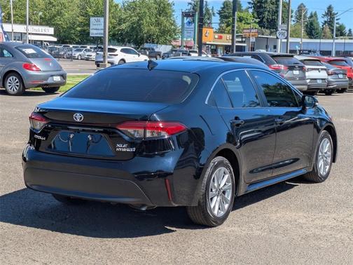 2024 Toyota Corolla Hybrid XLE