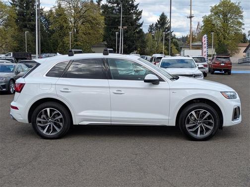 2024 Audi Q5 45 S line quattro Premium